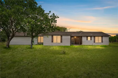 5469 Sunset Trail