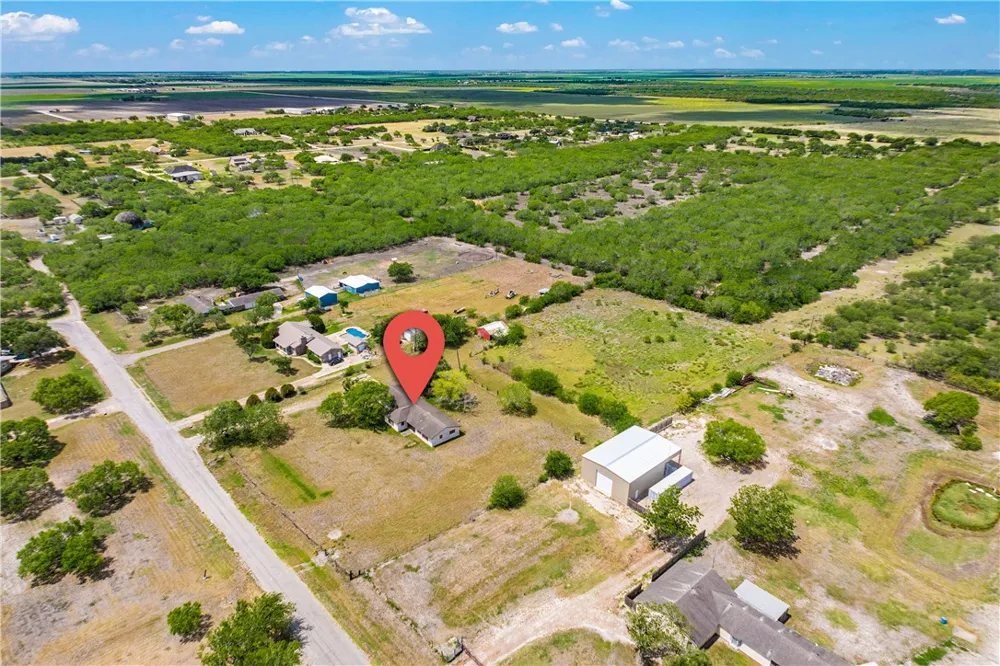 5469 Sunset Trail Robstown, TX 78380