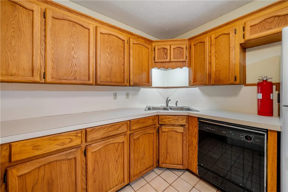 5469 Sunset Trail Robstown, TX 78380