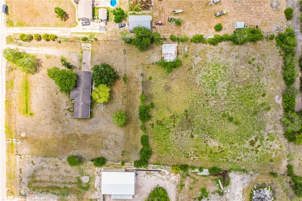 5469 Sunset Trail Robstown, TX 78380
