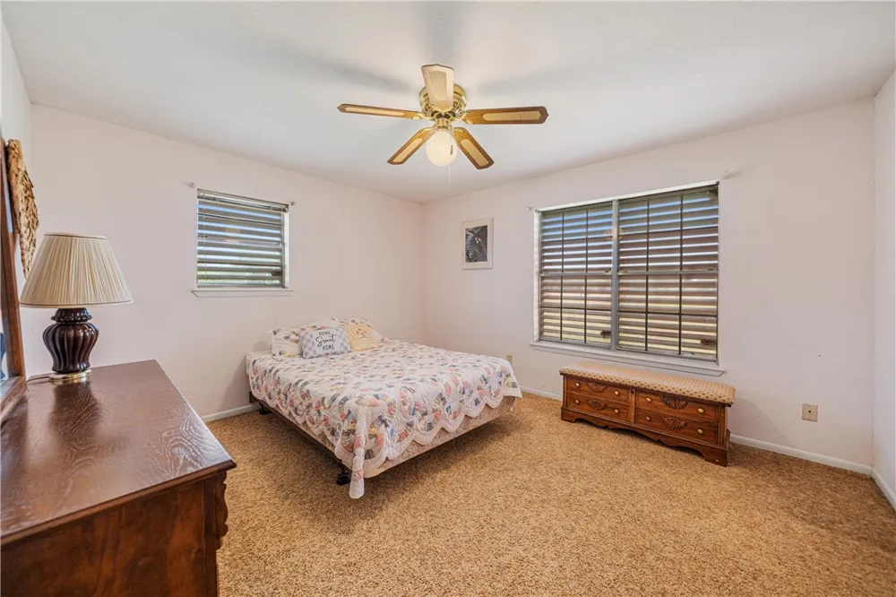 5469 Sunset Trail Robstown, TX 78380