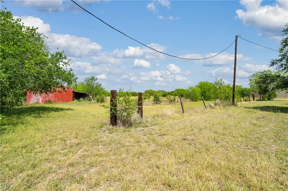 5469 Sunset Trail Robstown, TX 78380