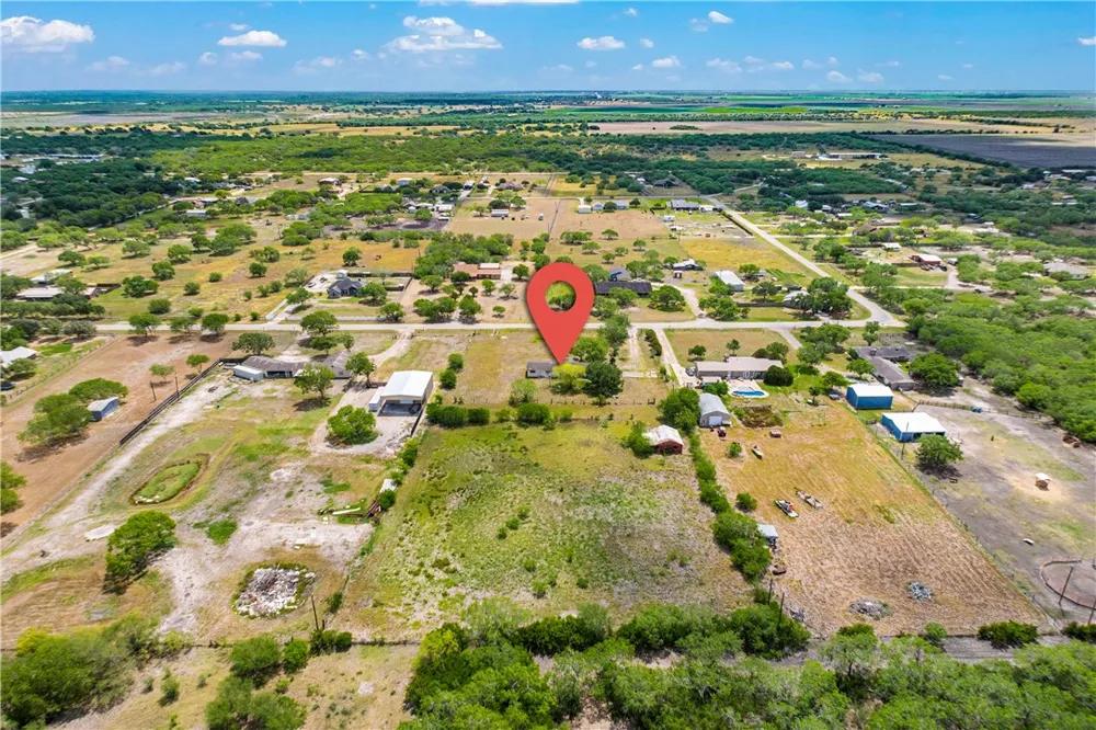 5469 Sunset Trail Robstown, TX 78380