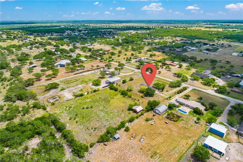 5469 Sunset Trail Robstown, TX 78380