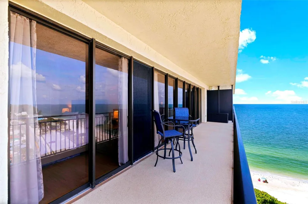 7650 BAYSHORE DRIVE #1005 Treasure Island, FL 33706