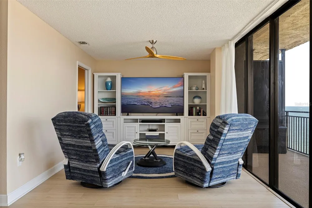 7650 BAYSHORE DRIVE #1005 Treasure Island, FL 33706