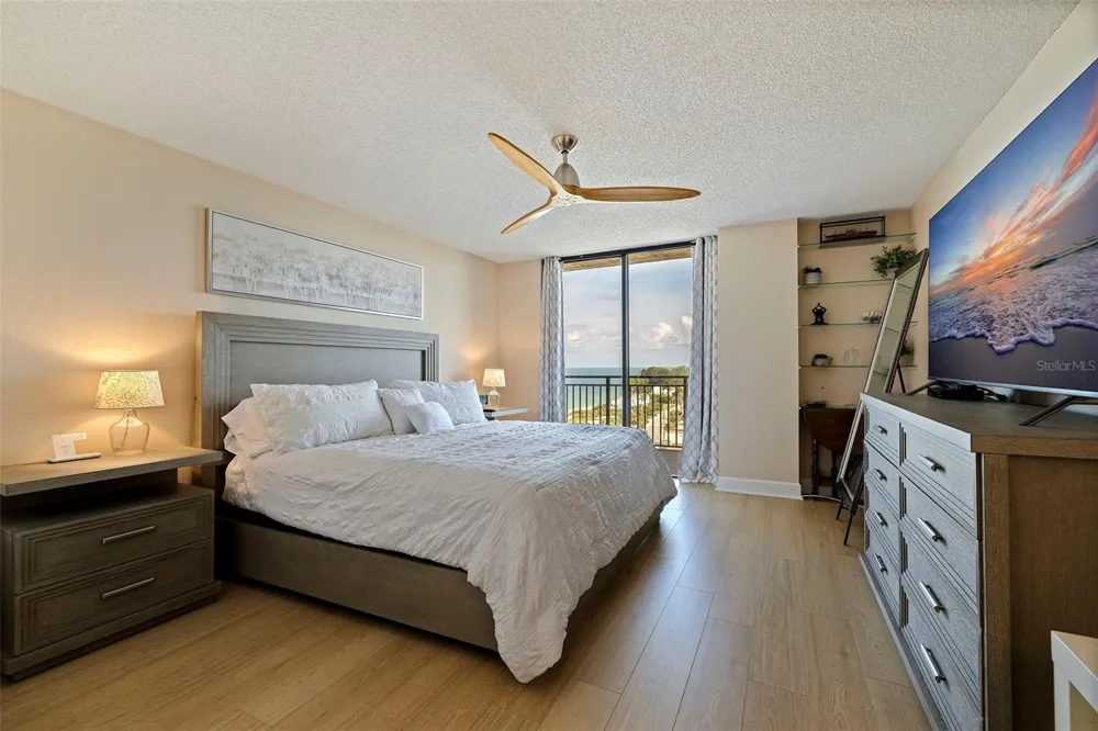 7650 BAYSHORE DRIVE #1005 Treasure Island, FL 33706