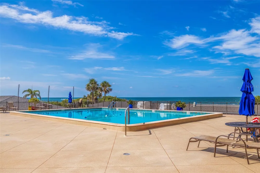 7650 BAYSHORE DRIVE #1005 Treasure Island, FL 33706