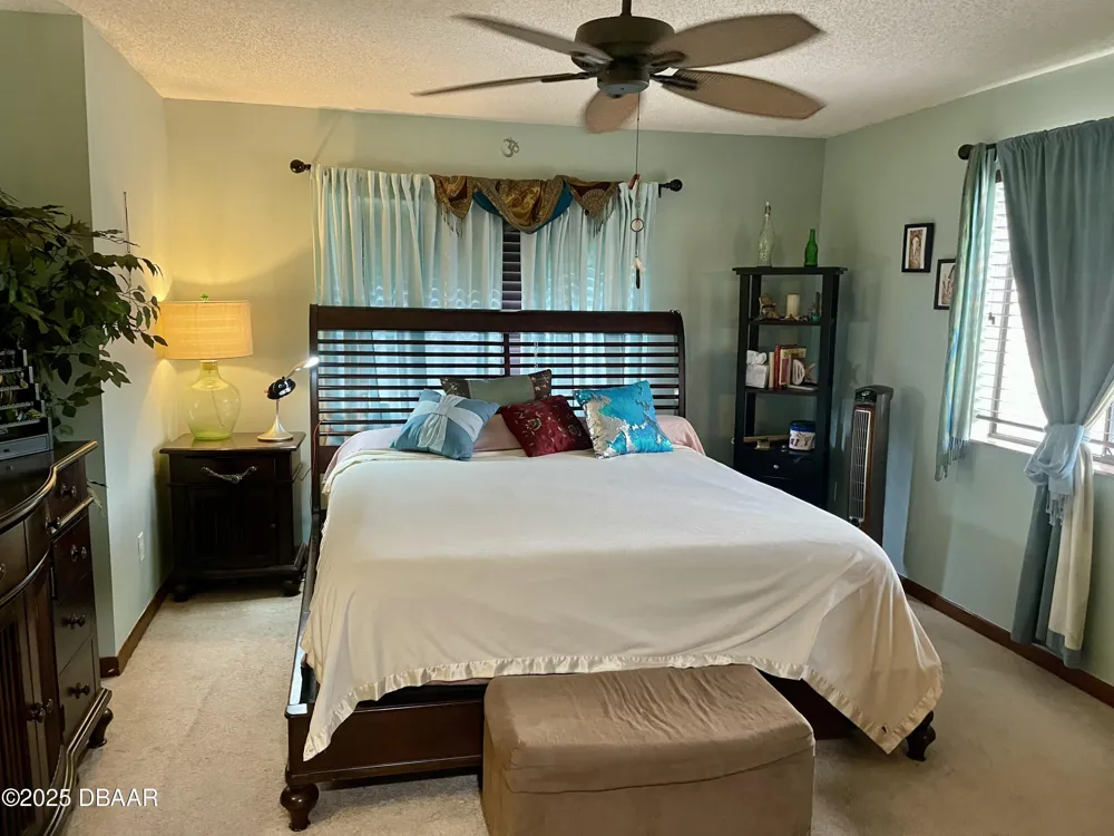 2615 Willow Oak Drive Edgewater, FL 32141