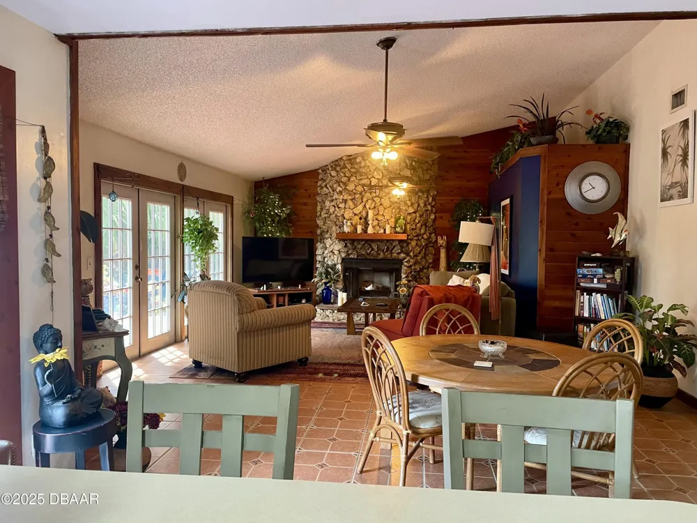 2615 Willow Oak Drive Edgewater, FL 32141