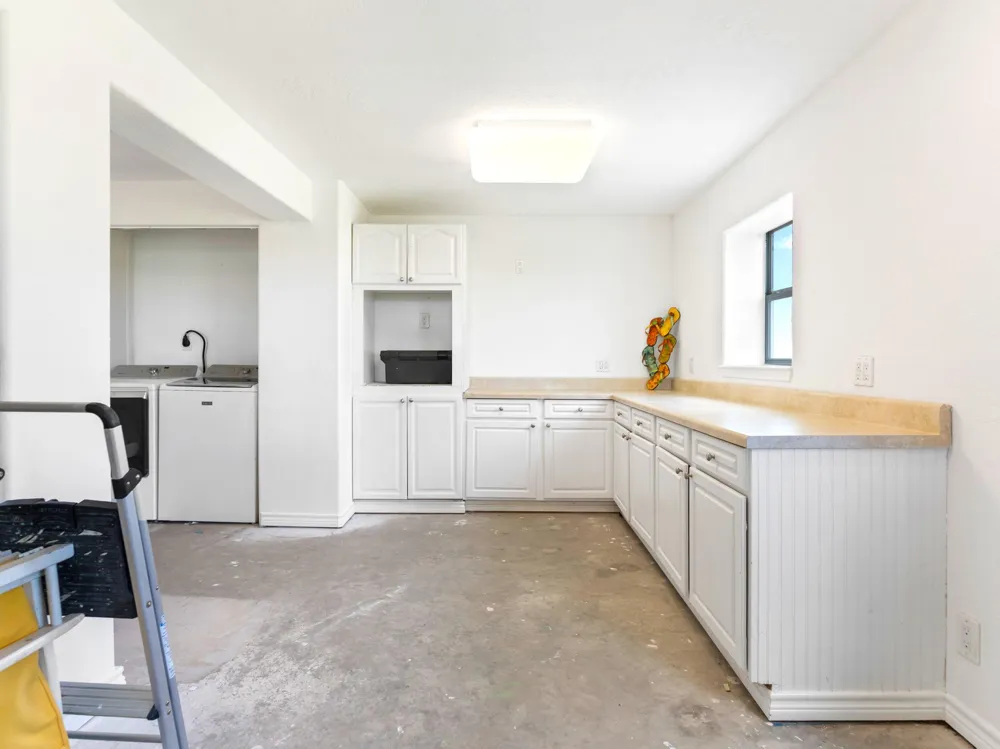 474 Private Road 674 Sargent, TX 77414