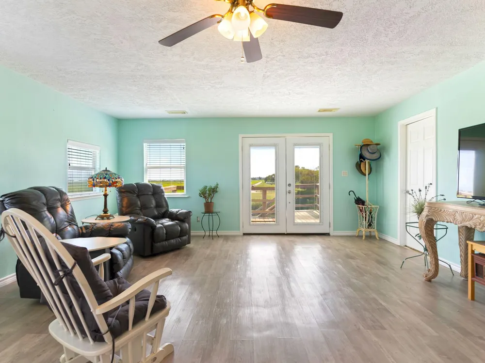 474 Private Road 674 Sargent, TX 77414