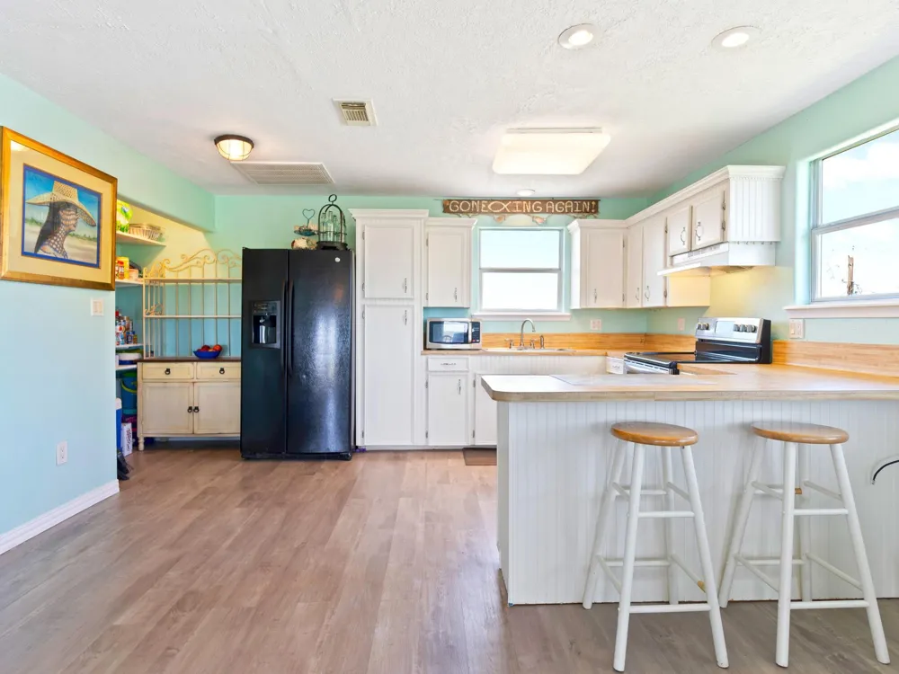 474 Private Road 674 Sargent, TX 77414