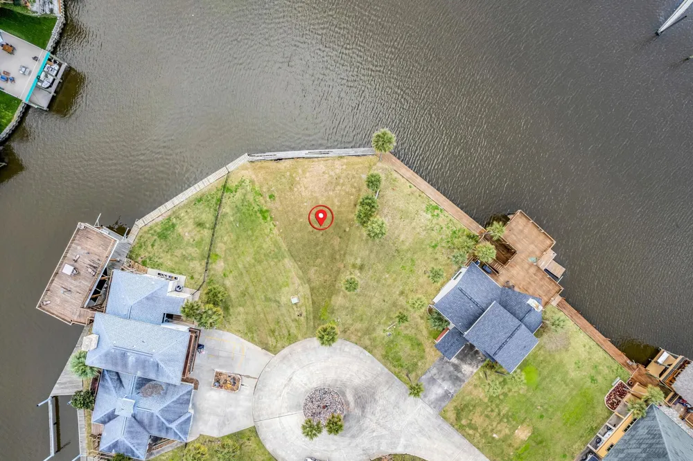 806 Northwind Port Arthur, TX 77640