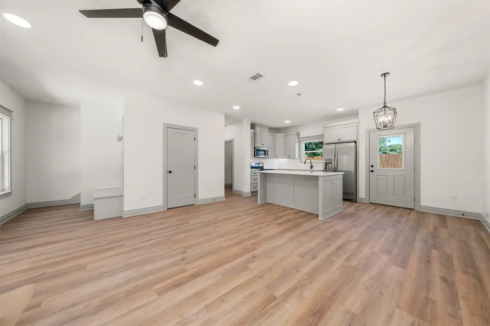 301 Live Oak Trail Valley Mills, TX 76689