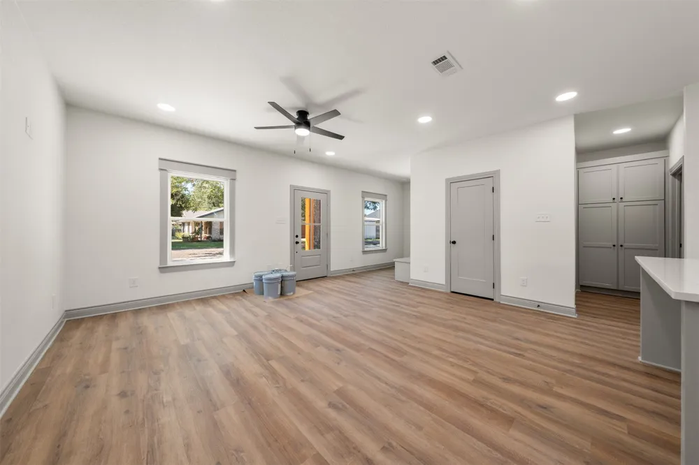 301 Live Oak Trail Valley Mills, TX 76689
