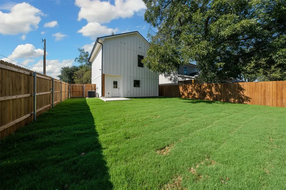 301 Live Oak Trail Valley Mills, TX 76689