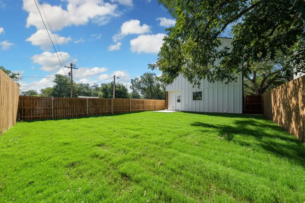 301 Live Oak Trail Valley Mills, TX 76689