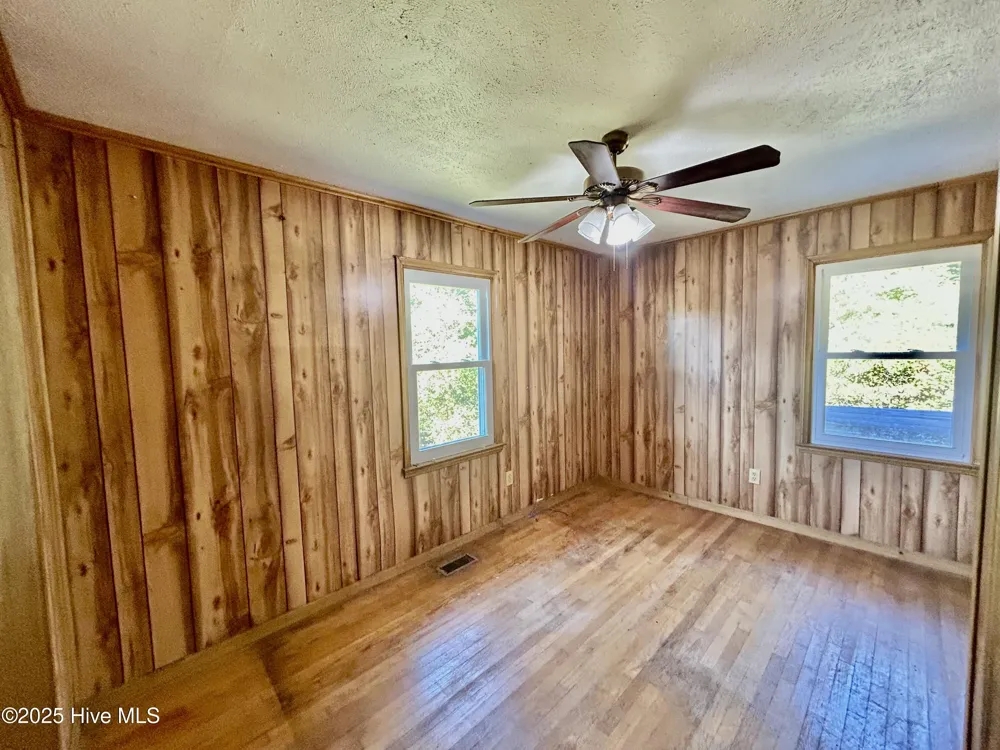 1918 Us 74 E Highway Hamlet, NC 28345