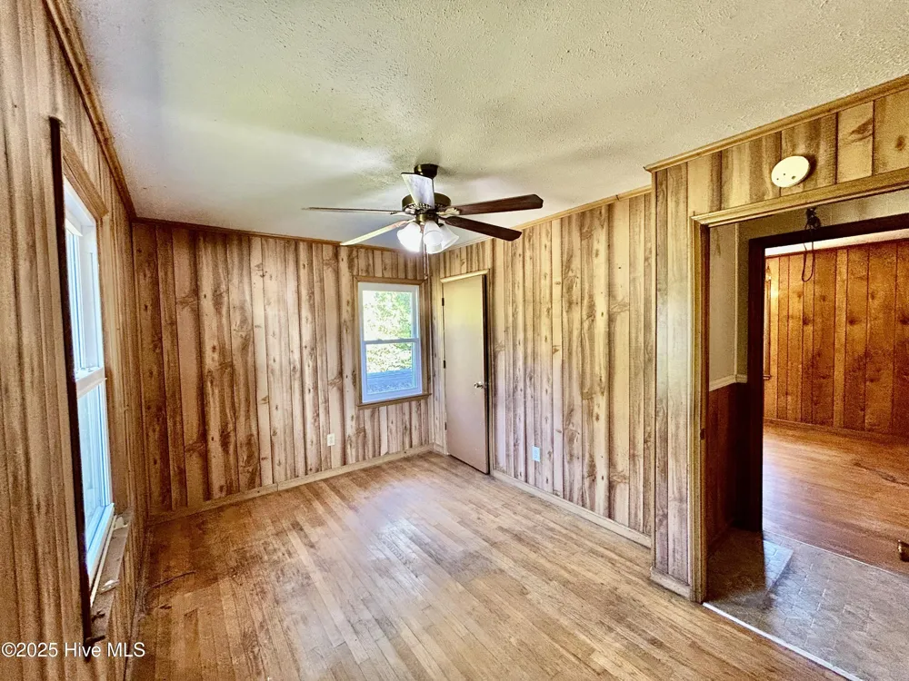 1918 Us 74 E Highway Hamlet, NC 28345