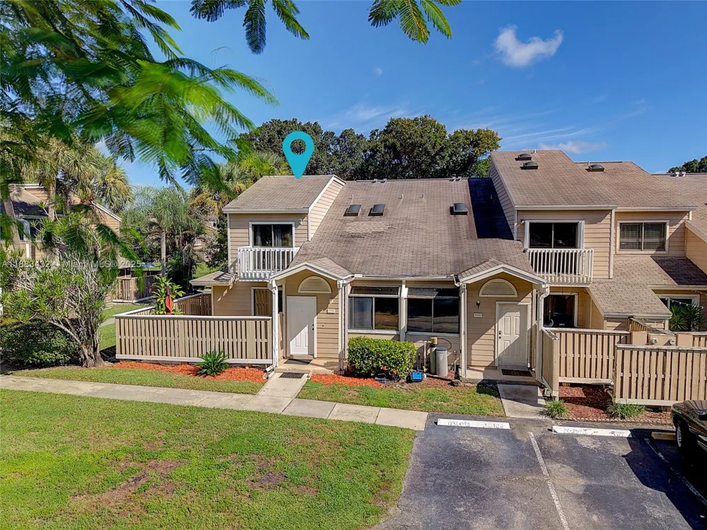 7178 Sportsmans Dr North Lauderdale, FL 33068