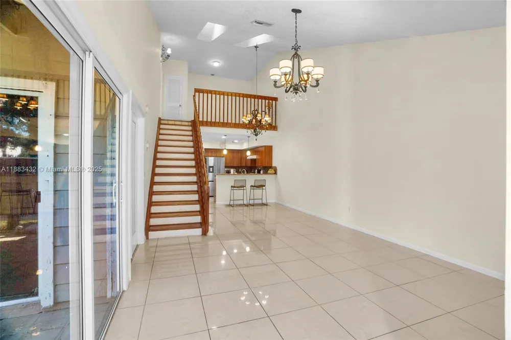 7178 Sportsmans Dr North Lauderdale, FL 33068