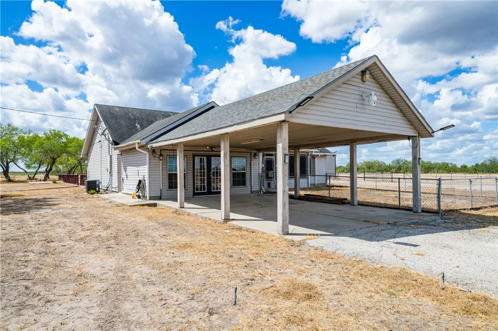 1777 County Road 170 Alice, TX 78332