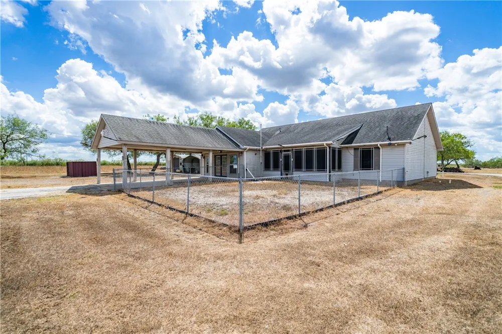 1777 County Road 170 Alice, TX 78332