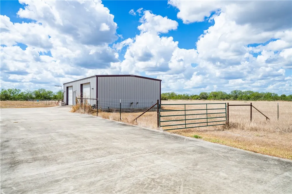 1777 County Road 170 Alice, TX 78332