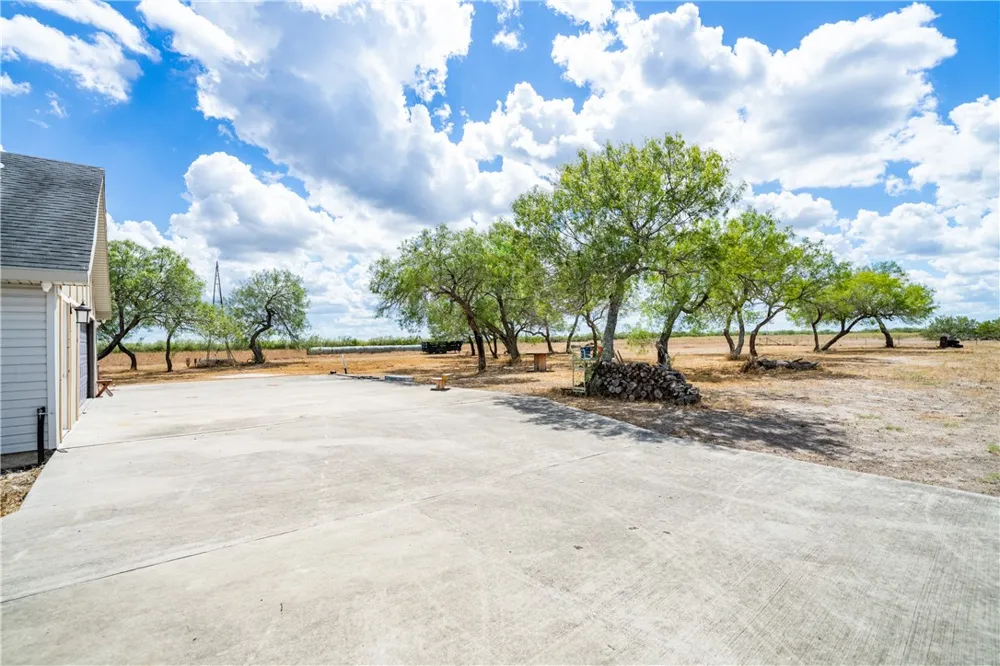 1777 County Road 170 Alice, TX 78332