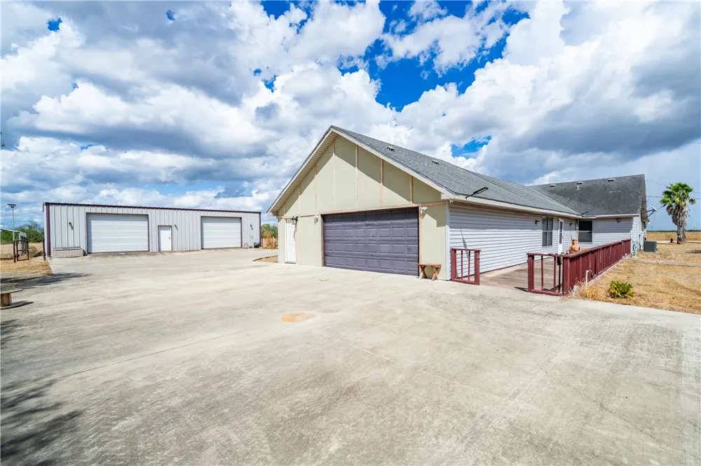 1777 County Road 170 Alice, TX 78332