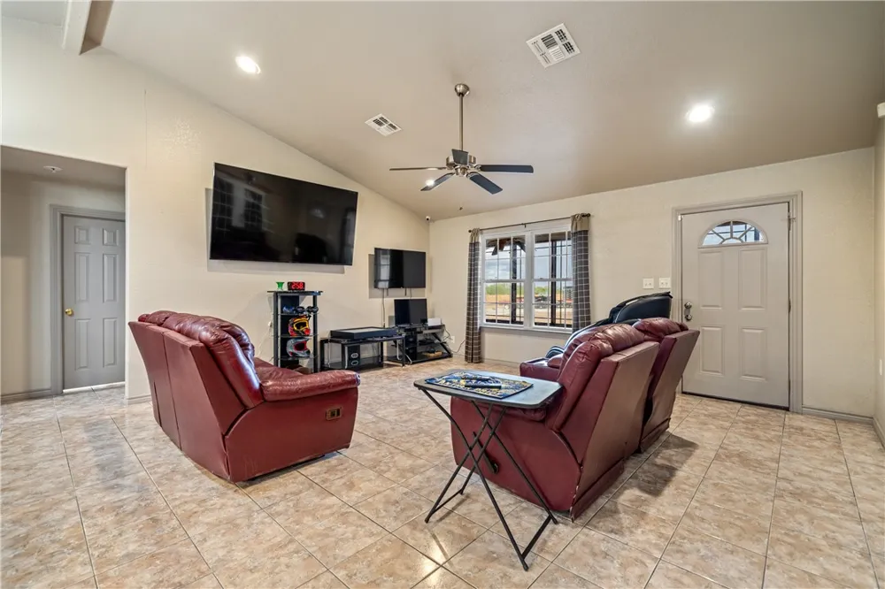 1777 County Road 170 Alice, TX 78332