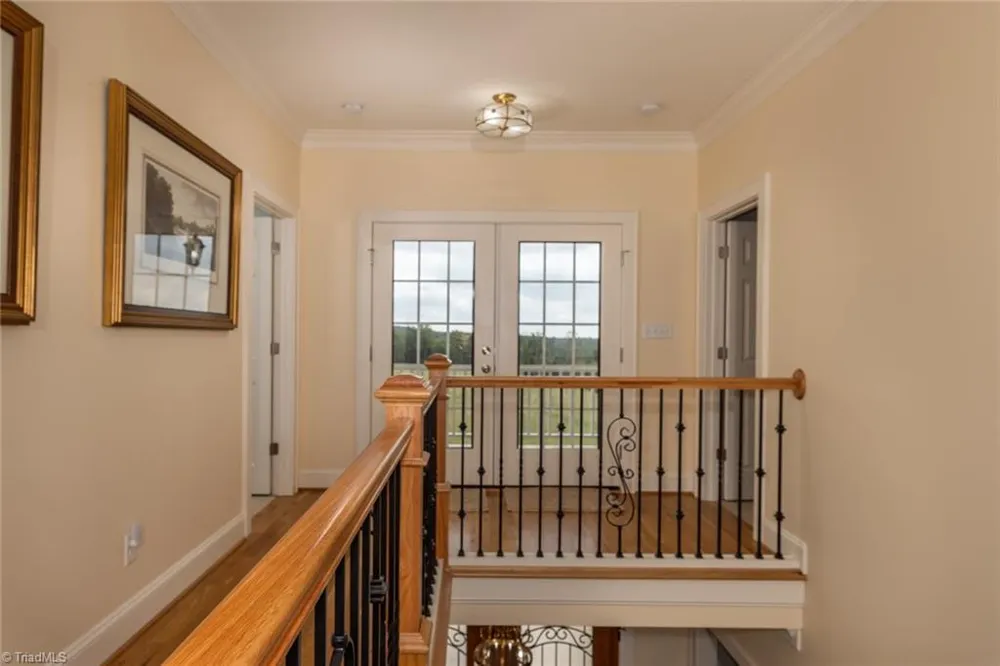204 Violet Ridge Trail Lowgap, NC 27024