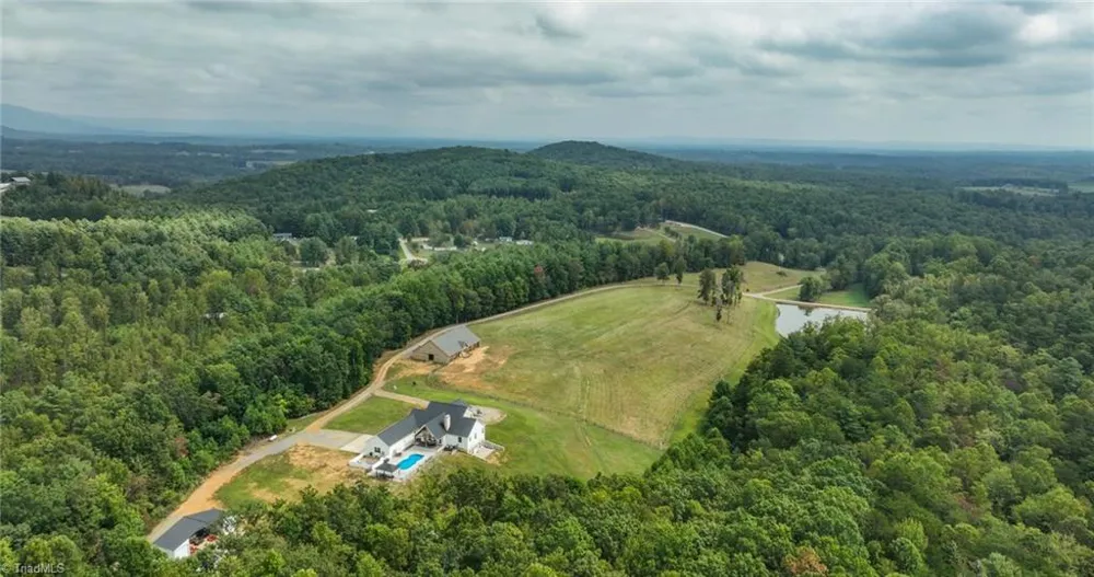204 Violet Ridge Trail Lowgap, NC 27024
