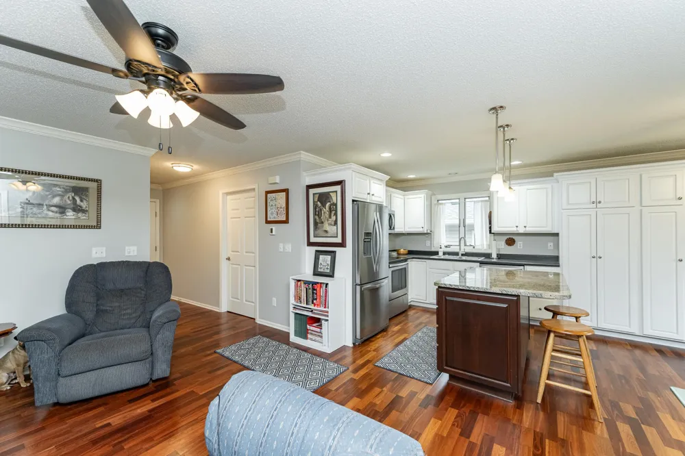 1821 Clubhouse Drive NE Stewartville, MN 55976