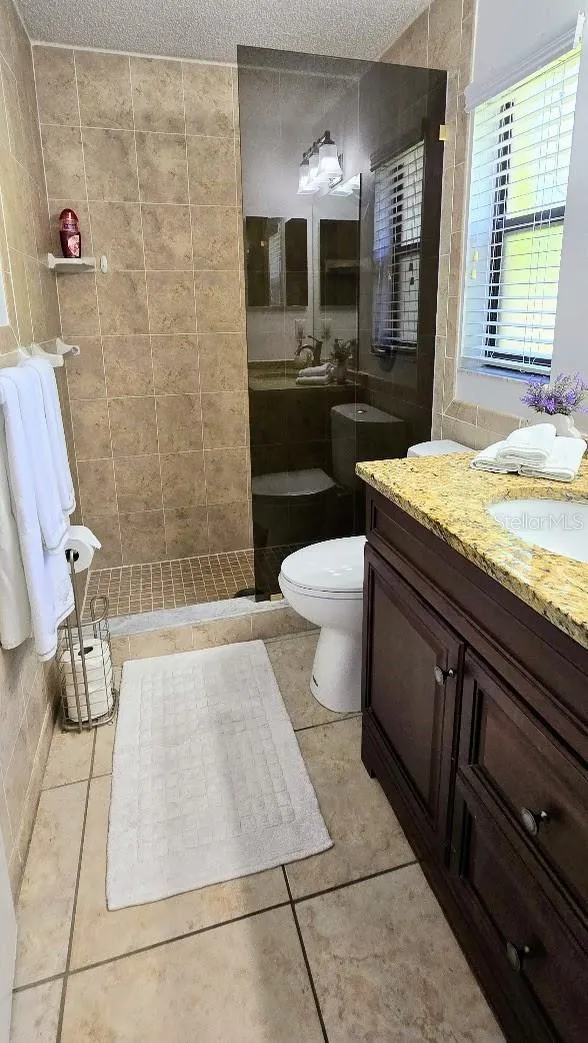 3803 EASTON STREET Sarasota, FL 34238