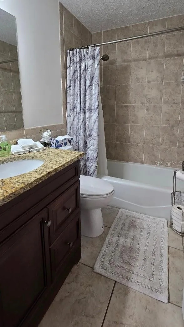 3803 EASTON STREET Sarasota, FL 34238