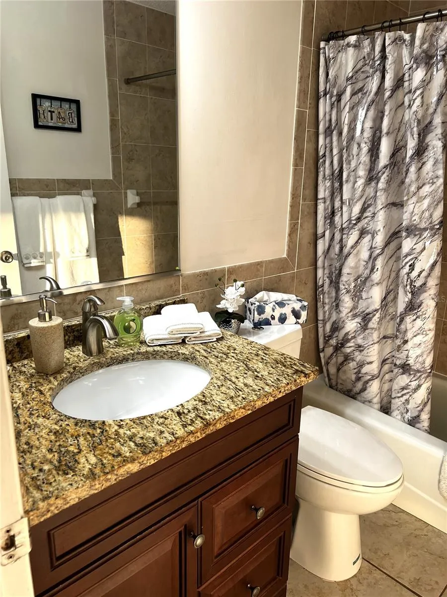 3803 EASTON STREET Sarasota, FL 34238