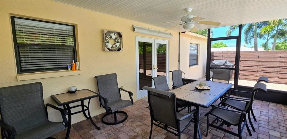 3803 EASTON STREET Sarasota, FL 34238