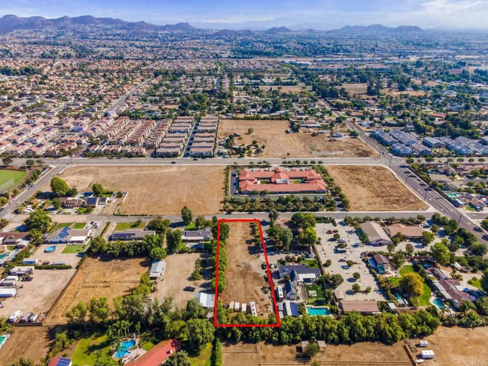 Lenox Lane Murrieta, CA 92562