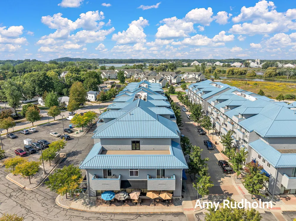 529 Miller Drive #214 Grand Haven, MI 49417