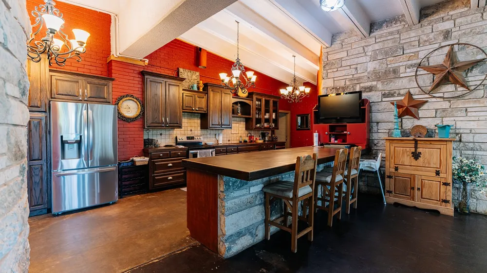 175 TOBACCO RD ROAD Whitney, TX 76692