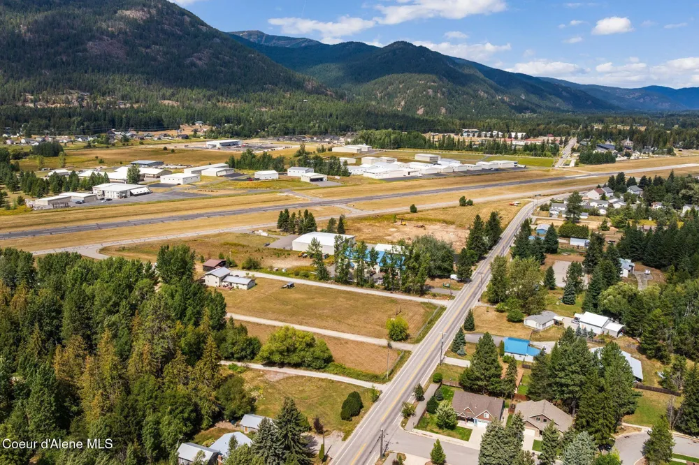 2413 Boyer Avenue Sandpoint, ID 83864