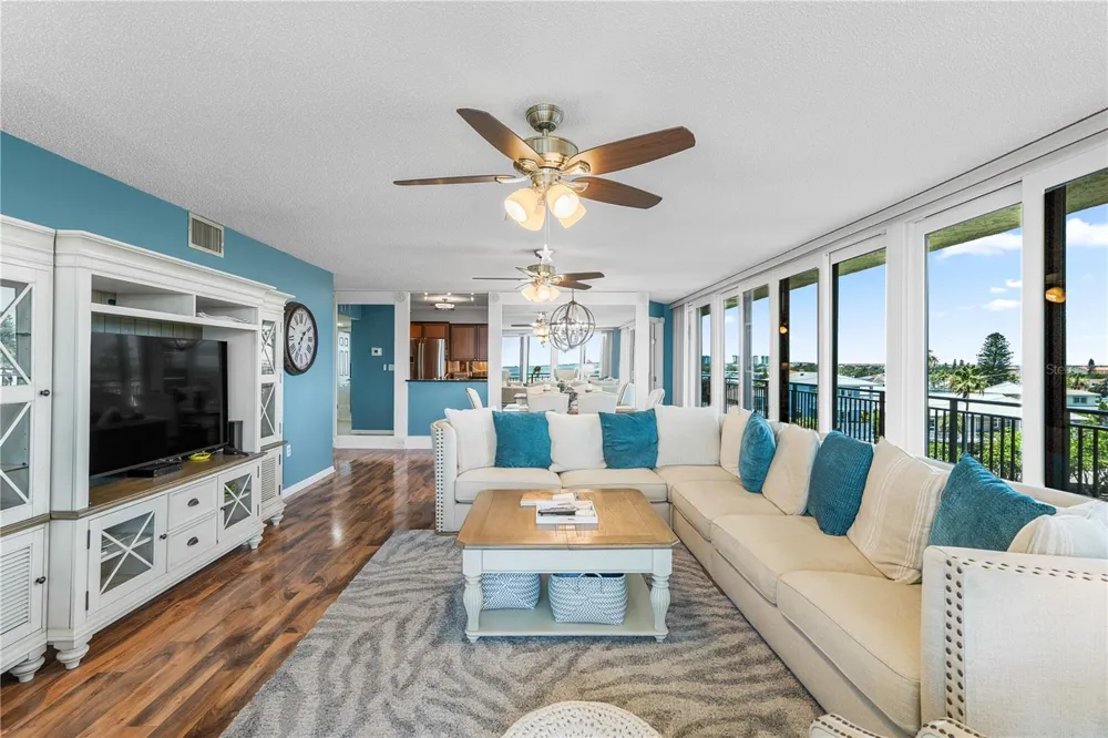 7650 BAYSHORE DRIVE #401 Treasure Island, FL 33706