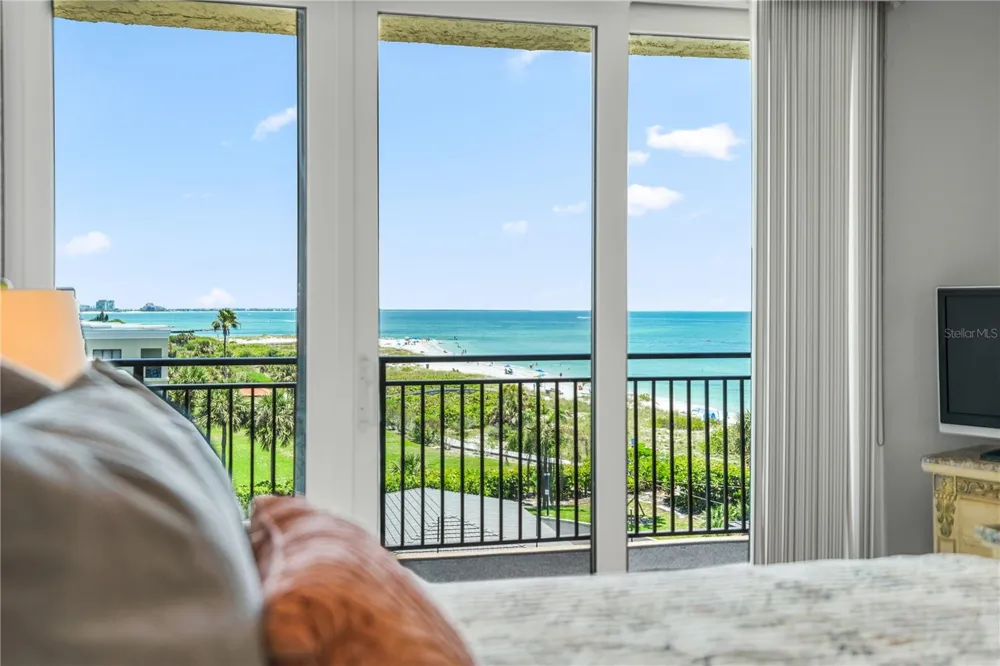 7650 BAYSHORE DRIVE #401 Treasure Island, FL 33706