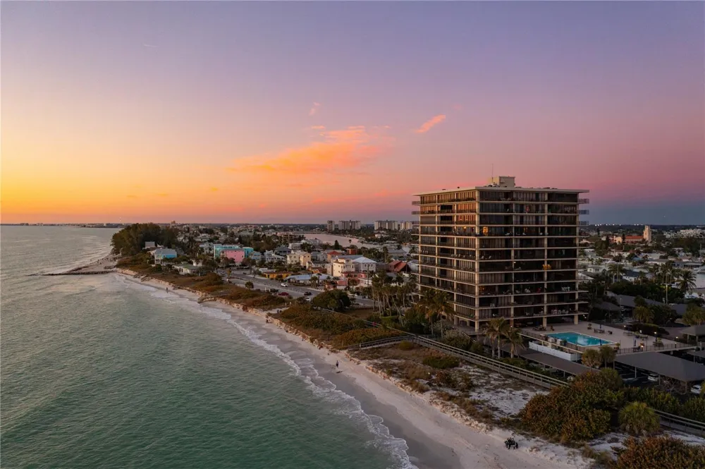 7650 BAYSHORE DRIVE #401 Treasure Island, FL 33706