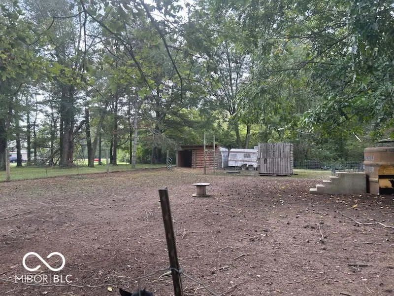 8825 300 E Morristown, IN 46161