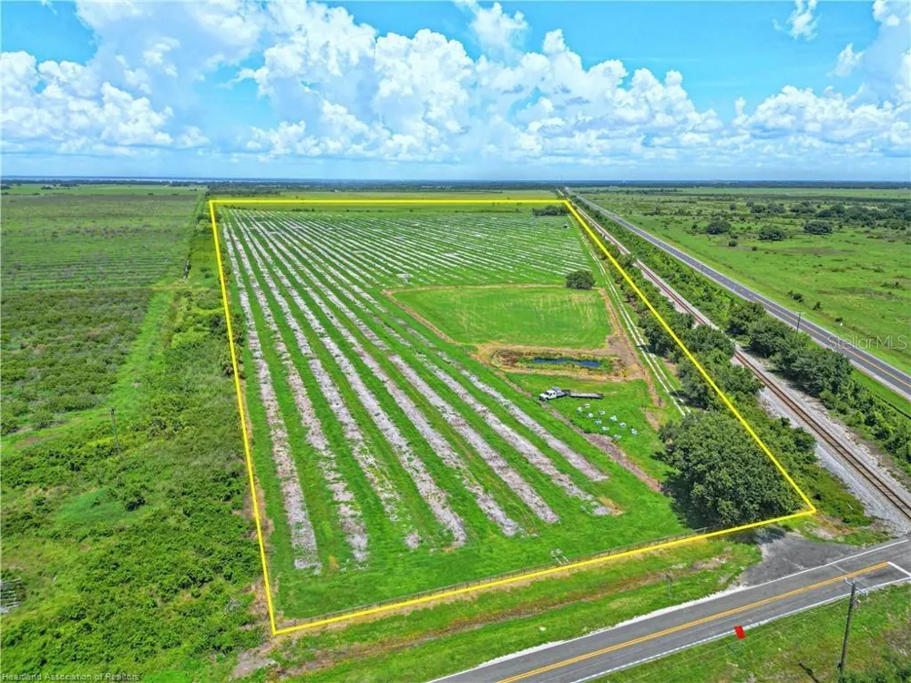 8495 COUNTY ROAD 621 Lorida, FL 33857