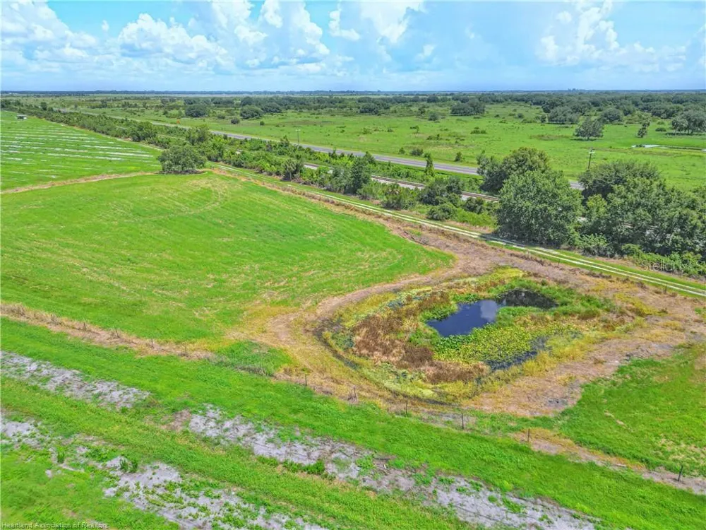 8495 COUNTY ROAD 621 Lorida, FL 33857