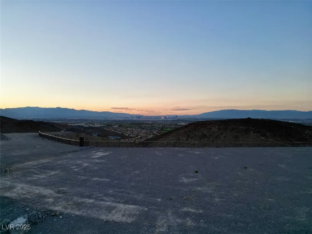 2 Highcrest Court Henderson, NV 89012